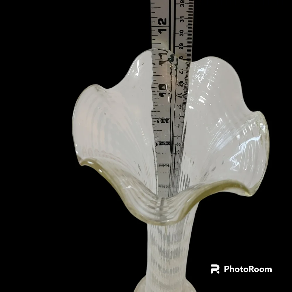Vintage Swung Vase Clear Ribbed Pattern